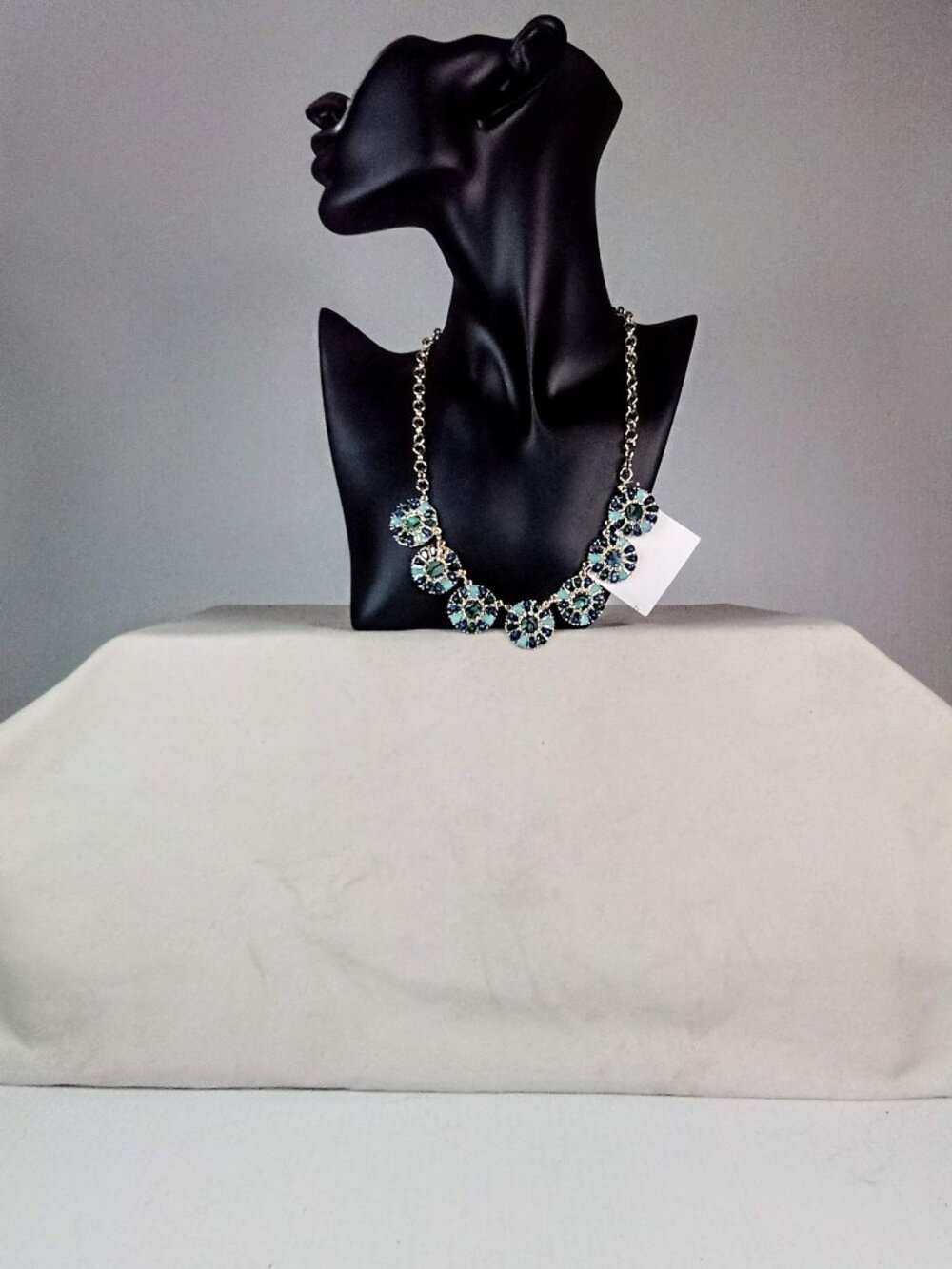 New Beauty Blue Necklace